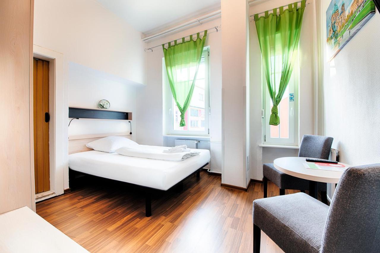 Hotel B1 Berlin Luaran gambar